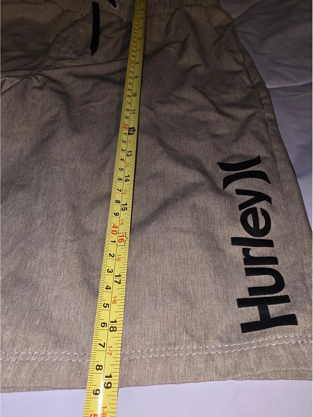 Hurley Mens Size 18/20 Swim Trunks Tan Neutral Board Shorts Summer Swimsuit #091
